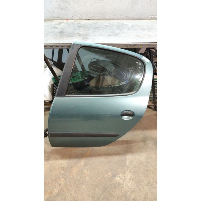 Recambio de puerta trasera izquierda para peugeot 206 berlina xr referencia OEM IAM   
