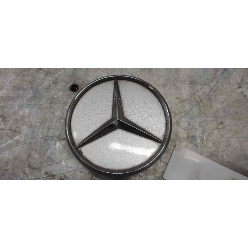 Recambio de tapacubos para mercedes-benz clase s (w220) berlina referencia OEM IAM 2204000125  