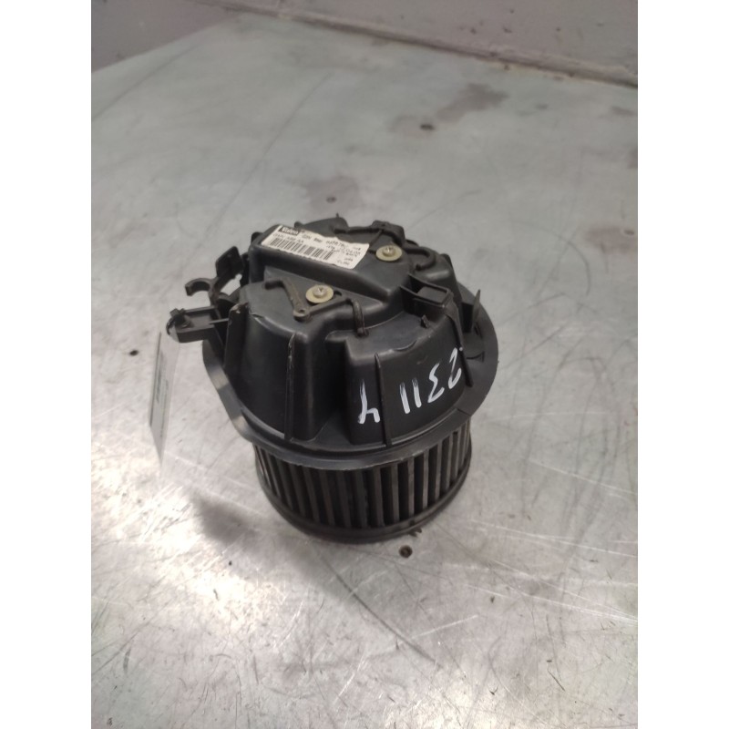 Recambio de ventilador calefaccion para citroën c3 1.4 furio referencia OEM IAM G204  665878C