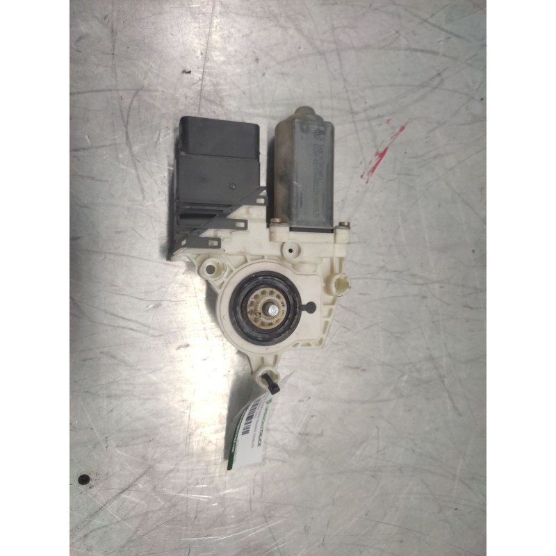 Recambio de motor elevalunas trasero derecho para seat toledo (1m2) signo referencia OEM IAM 9776105407301  