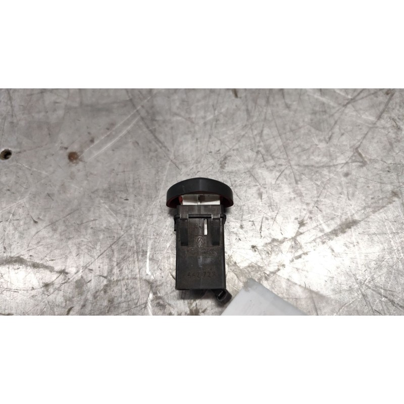 Recambio de warning para renault clio ii fase ii (b/cb0) authentique referencia OEM IAM  4 PINS - Blanco 2