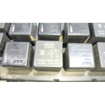 Recambio de caja reles / fusibles para daf serie xf105.xxx 12.9 diesel referencia OEM IAM 1674870  
