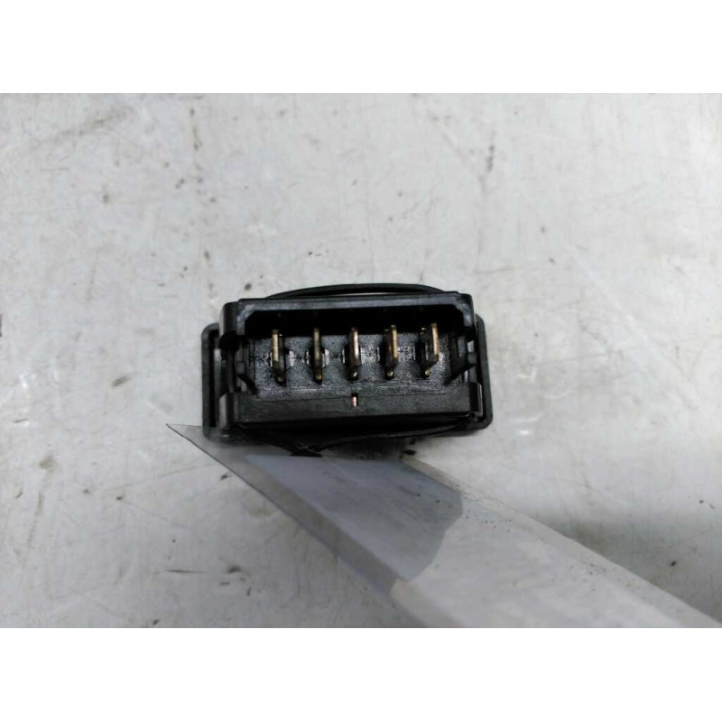 Recambio de mando elevalunas delantero izquierdo para peugeot 205 berlina 1.8 d generation referencia OEM IAM - Verde 2