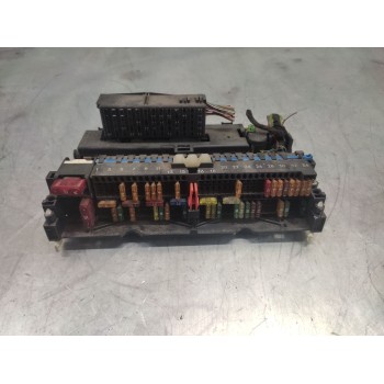 Recambio de caja reles / fusibles para bmw serie 3 berlina (e46) 318d referencia OEM IAM 8364540  