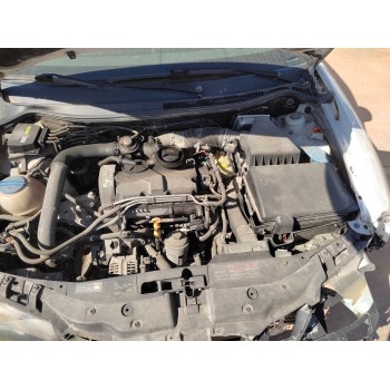 seat ibiza (6l1) del año 2002