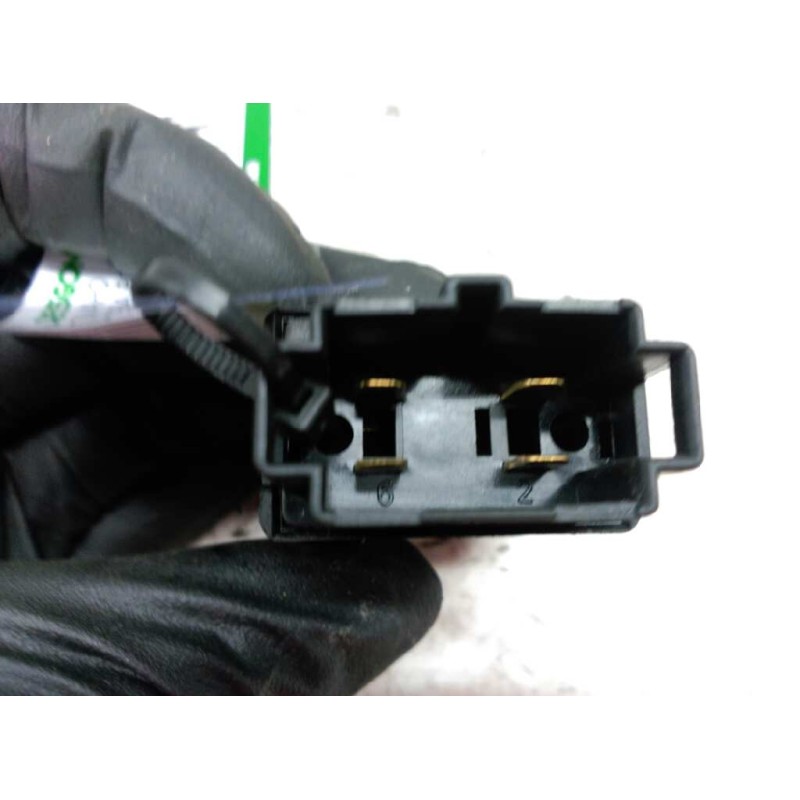 Recambio de boton antivaho para seat cordoba berlina (6k2) sport referencia OEM IAM 6X0950621 - Blanco 2