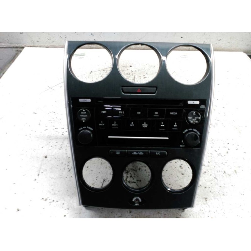Recambio de sistema audio / radio cd para mazda 6 berlina (gg) 2.0 crtd 143 active (4-ptas.) referencia OEM IAM MM4570AK - Gris