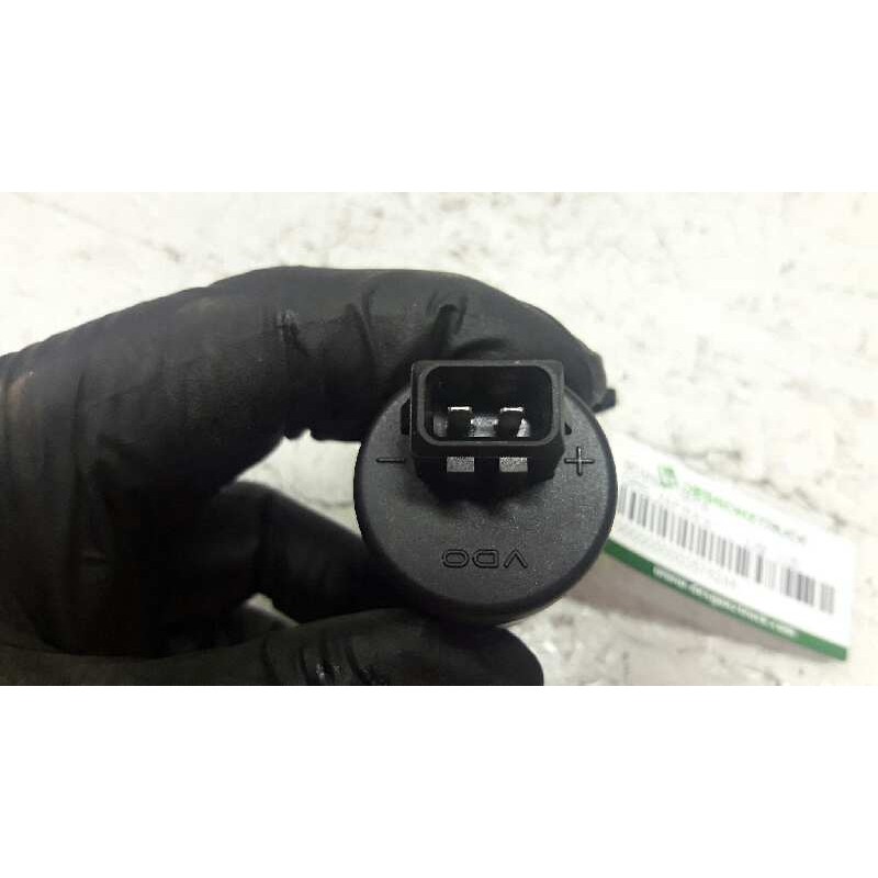 Recambio de bomba limpia para opel zafira a referencia OEM IAM - Blanco 4