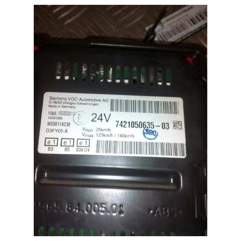 Recambio de cuadro instrumentos para renault premium route 2006 fas 4x2 larga distancia referencia OEM IAM 7421050635 3