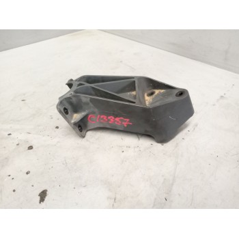 SOPORTE GUARDABARROS TRASERO 1371224 