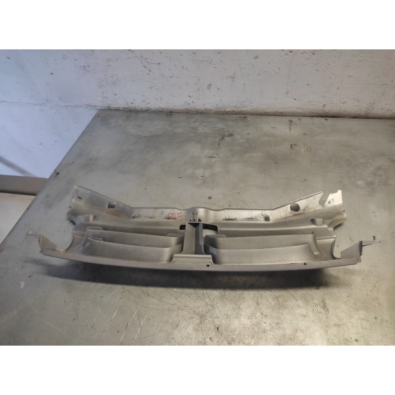 Recambio de rejilla delantera central para citroën berlingo 1.9 d leader referencia OEM IAM 2