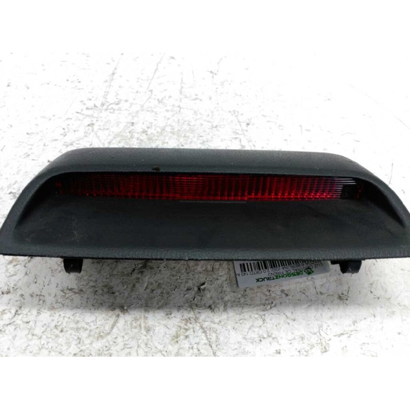 Recambio de luz central de freno para mazda 6 berlina (gg) 2.0 crtd 143 active (4-ptas.) referencia OEM IAM  28661971 - Gris
