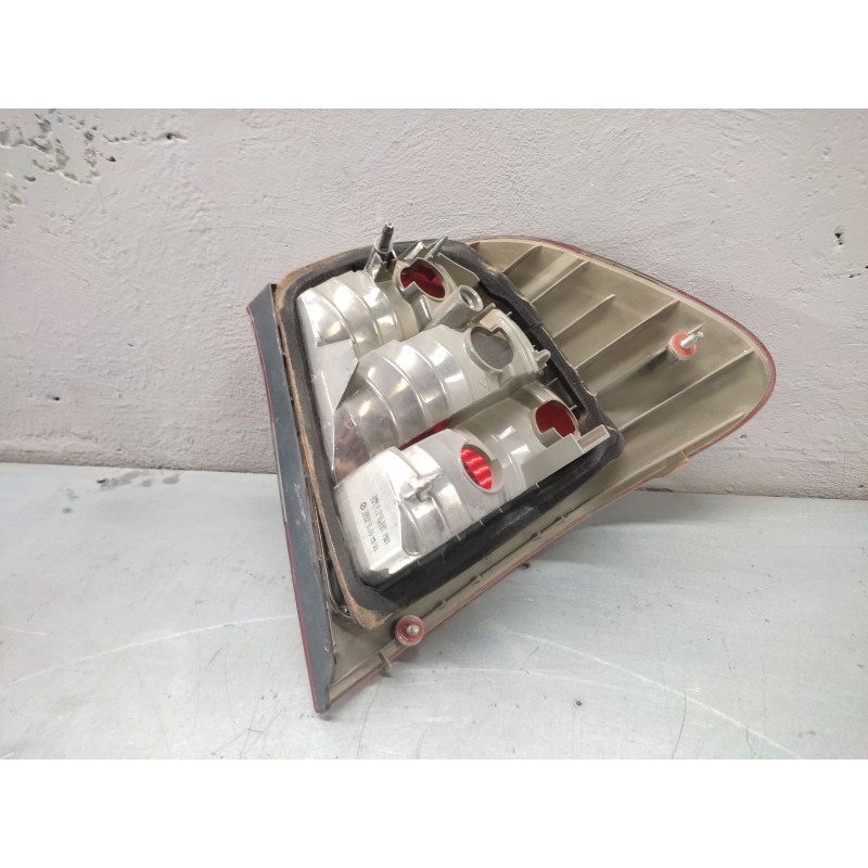 Recambio de piloto trasero izquierdo para bmw serie 3 berlina (e46) 318d referencia OEM IAM - Negro 2