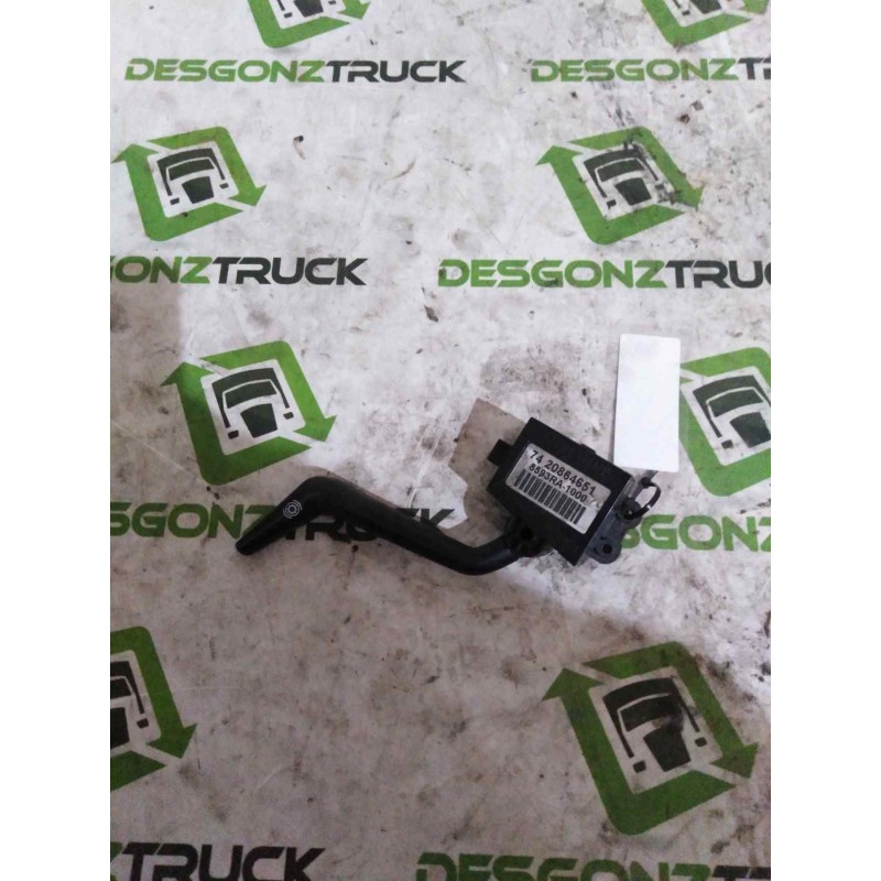 Recambio de mando intarder para renault magnum ab 2005 cabina adel.tractor semirr. 4x2 4xx.18 gran espacio referencia OEM IAM 74 - Blanco