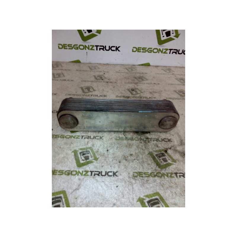 Recambio de enfriador aceite motor para iveco trucks stralis as 190s48 referencia OEM IAM 1353143 98498467 3