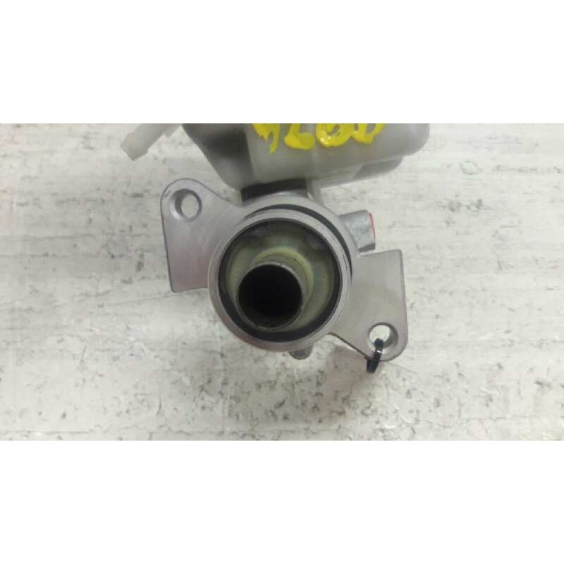 Recambio de bomba freno para opel zafira a referencia OEM IAM 5571 - Blanco 2