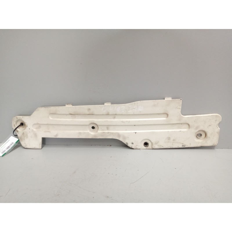 Recambio de molduras delanteras para volvo fh xxx 12.8 diesel referencia OEM IAM 20507020  
