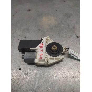 MOTOR ELEVALUNAS DELANTERO DERECHO 1137328127 