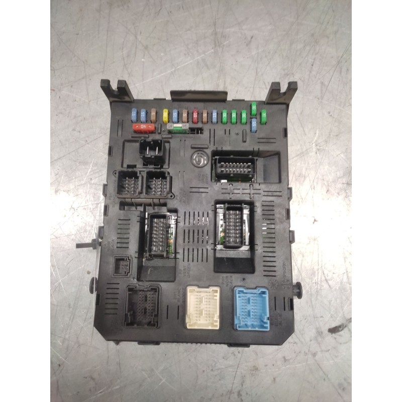 Recambio de caja reles / fusibles para peugeot 307 sw (3h) 1.6 16v referencia OEM IAM 281197321A  