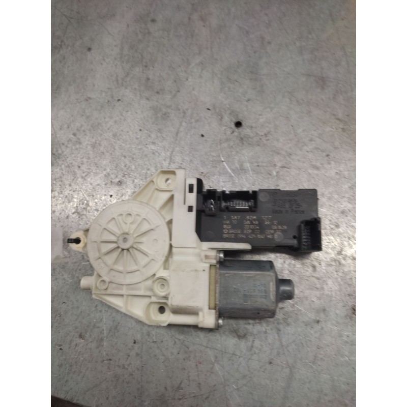 Recambio de motor elevalunas delantero derecho para peugeot 407 sr confort referencia OEM IAM 1137328127 - Azul 2