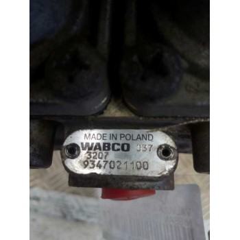 Recambio de valvula aire para nissan trucks atleon tk 3.95 referencia OEM IAM 9347021100 VALVULA CUADRUPLE 