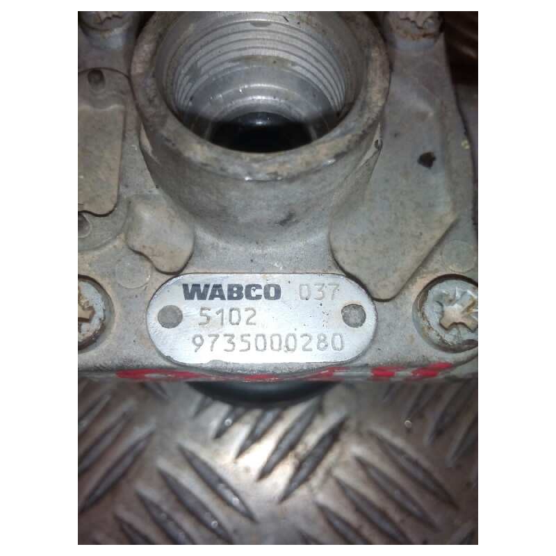Recambio de valvula aire para mercedes trucks cito o 520 (177cv) referencia OEM IAM 9735000280 - Amarillo 2