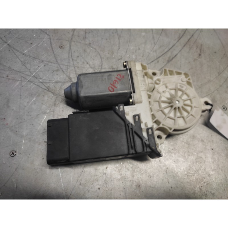 Recambio de motor elevalunas delantero izquierdo para seat leon (1m1) referencia OEM IAM 105404301 29 PINS 2