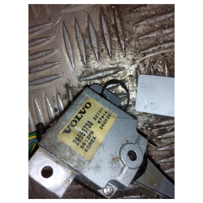 Recambio de mando limpia para volvo fh 12 2002  12.1 diesel (d12d420) referencia OEM IAM 20553738 - Blanco 2