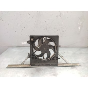 Recambio de electroventilador para peugeot 207 confort referencia OEM IAM 8240503FR  