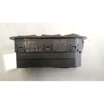 Recambio de mando elevalunas delantero izquierdo para daf serie xf105.xxx 12.9 diesel referencia OEM IAM 1811131  