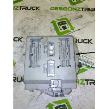 Recambio de caja reles / fusibles para iveco daily pr einzelkabine 70 c... radstand 3450 referencia OEM IAM 69501171  
