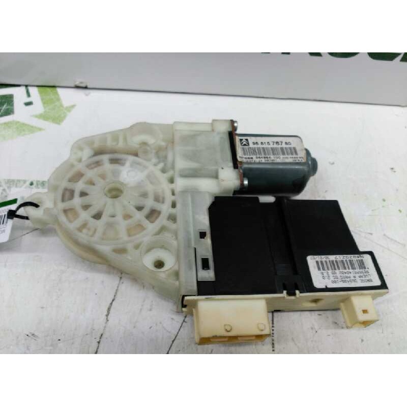 Recambio de motor elevalunas delantero derecho para citroën c4 coupe by loeb referencia OEM IAM 9681576780 - Negro 2