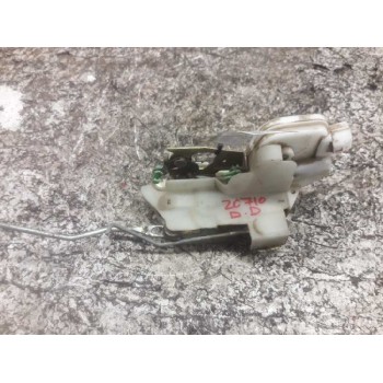 Recambio de cerradura puerta delantera derecha para mitsubishi l 200 (k6/7) referencia OEM IAM  5 PINS 