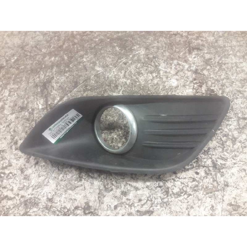 Recambio de tapa antiniebla derecha para ford focus lim. (cb4) titanium referencia OEM IAM 8M5119952AE  