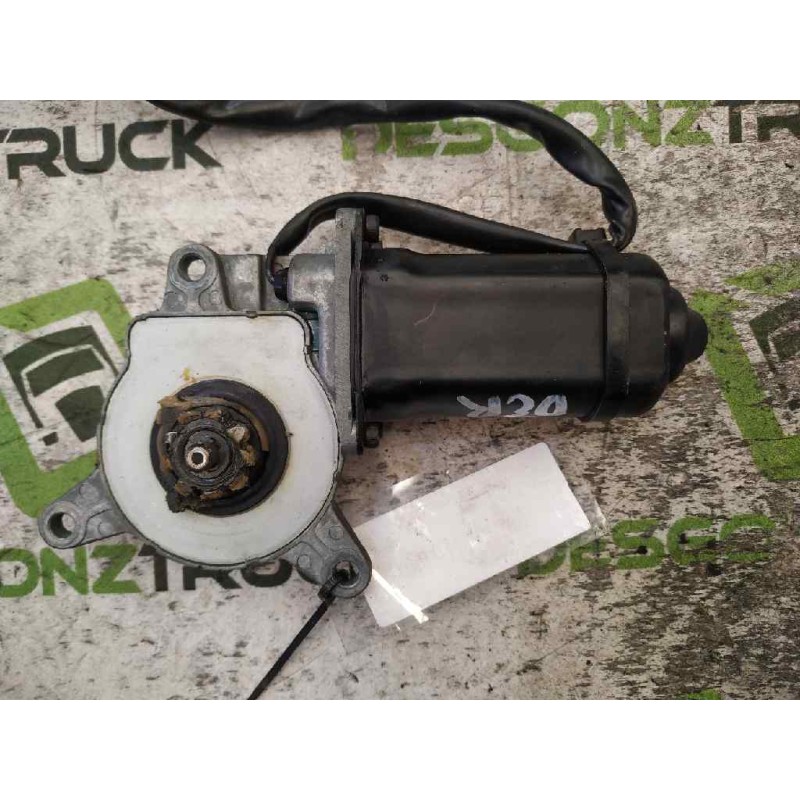 Recambio de motor elevalunas delantero derecho para man tg - a 18.460 fg / bb (e3/e4) l referencia OEM IAM 81286016126 18113573 - Blanco 3