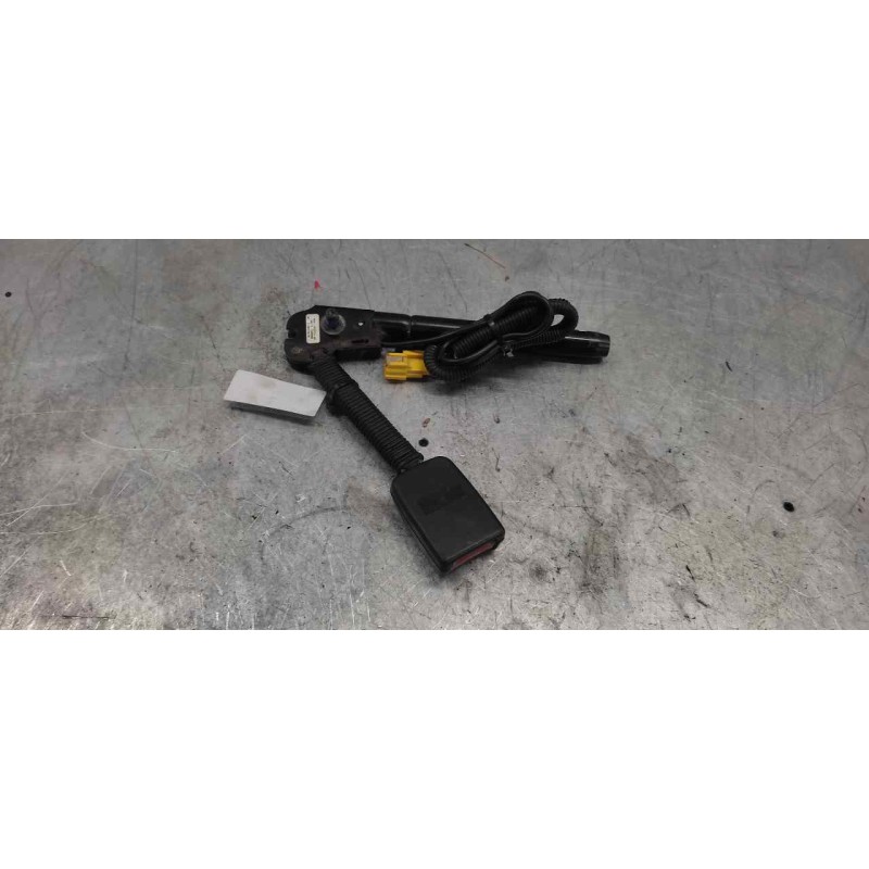 Recambio de pretensor airbag izquierdo para ford fiesta berlina básico referencia OEM IAM YS61A61209AA - Rojo 2