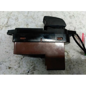 MANDO ELEVALUNAS TRASERO DERECHO GP9G66380 