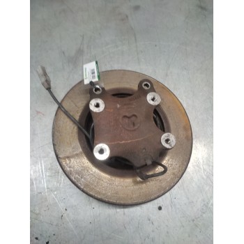 Recambio de buje trasero izquierdo para peugeot 3008 i monospace (0u_) 1.6 hdi referencia OEM IAM   