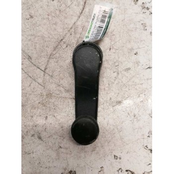 MANETA ELEVALUNAS TRASERA IZQUIERDA 6K0837581 