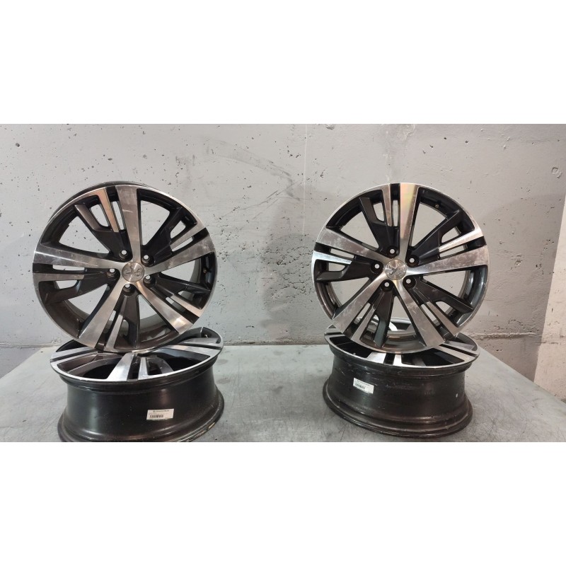 Recambio de juego llantas para peugeot 5008 ii (mc_, mj_, mr_, m4_) 1.5 bluehdi 130 (mcyhzj, mcyhzr, mcyhzx) referencia OEM IAM - Gris