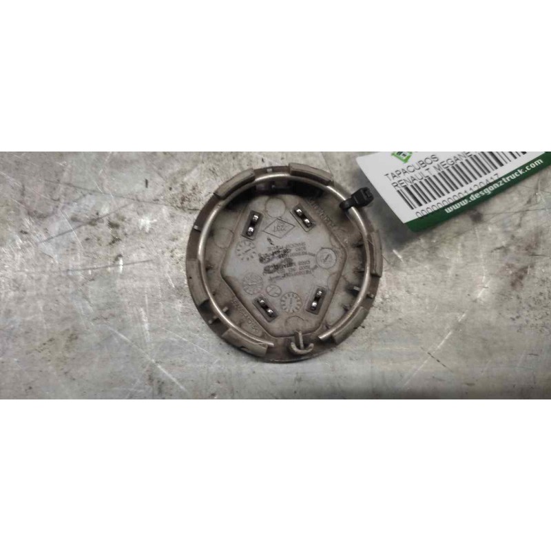 Recambio de tapacubos para renault megane ii berlina 5p referencia OEM IAM 8200043899 2