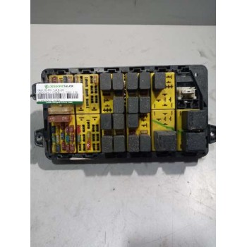 Recambio de caja reles / fusibles para iveco daily combi referencia OEM IAM   