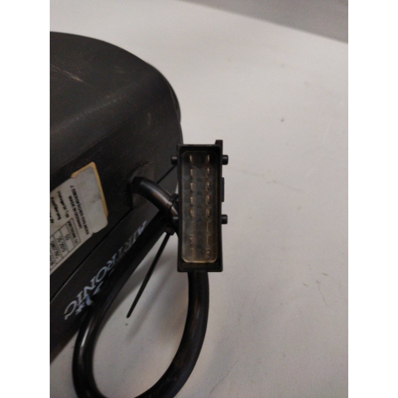 Recambio de motor calefaccion cabina para renault midlum 7.2 diesel referencia OEM IAM AIRTRONIC D2 EBERSPACHER - Blanco 4