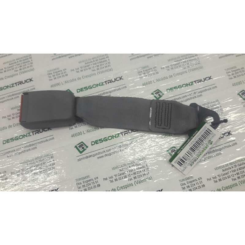 Recambio de enganche de cinturon trasero derecho para peugeot 406 berlina (s1/s2) svdt referencia OEM IAM 050399  