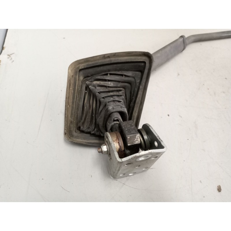 Recambio de brazo retrovisor izquierdo para iveco eurocargo 5.9 diesel referencia OEM IAM - Blanco 3
