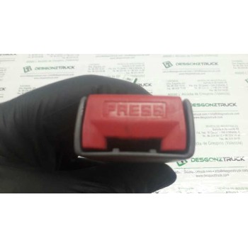 Recambio de enganche de cinturon trasero central para peugeot 406 berlina (s1/s2) svdt referencia OEM IAM 050399  