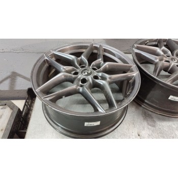 Recambio de juego llantas para infiniti q30 1.5 d referencia OEM IAM AC4CH16 5 TORNILLOS 19X8J ET43.5