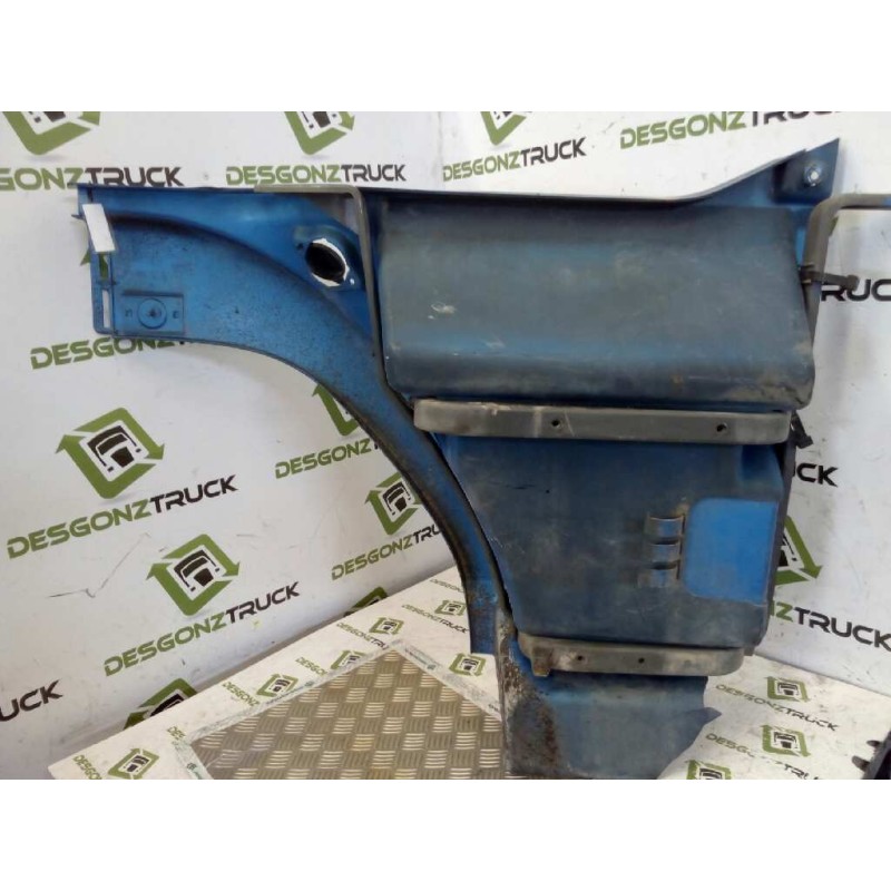 Recambio de peldaño izquierdo para volvo fh 12 asta 2001 e2 / e3 fsa  4x2 e2/e3 corto referencia OEM IAM 4