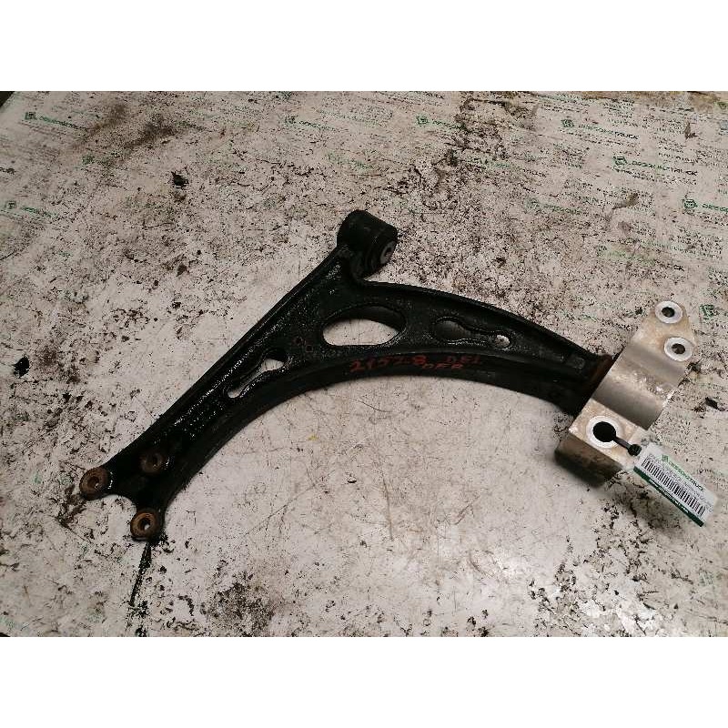 Recambio de brazo suspension inferior delantero derecho para seat leon (1p1) comfort limited referencia OEM IAM 1K0407153G  
