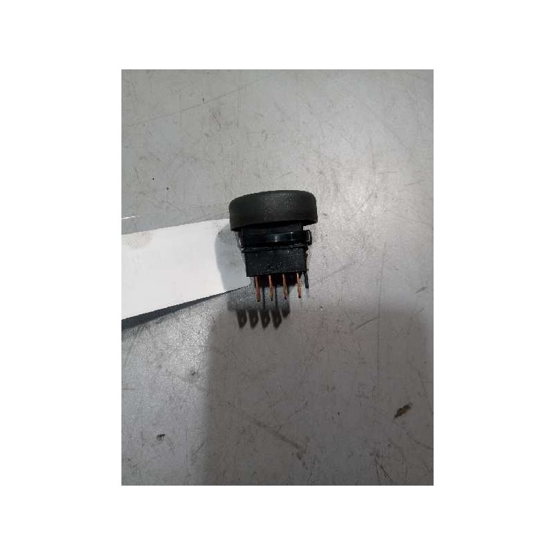Recambio de interruptor para iveco daily combi referencia OEM IAM 500326141  INTERRUPTOR SUSPENCION NEUMATICA - Verde 2